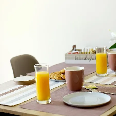 Palm Square * יאליסוס