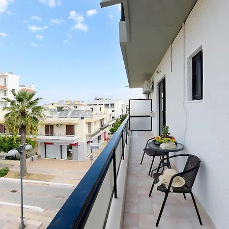 Palm Square Ialisos